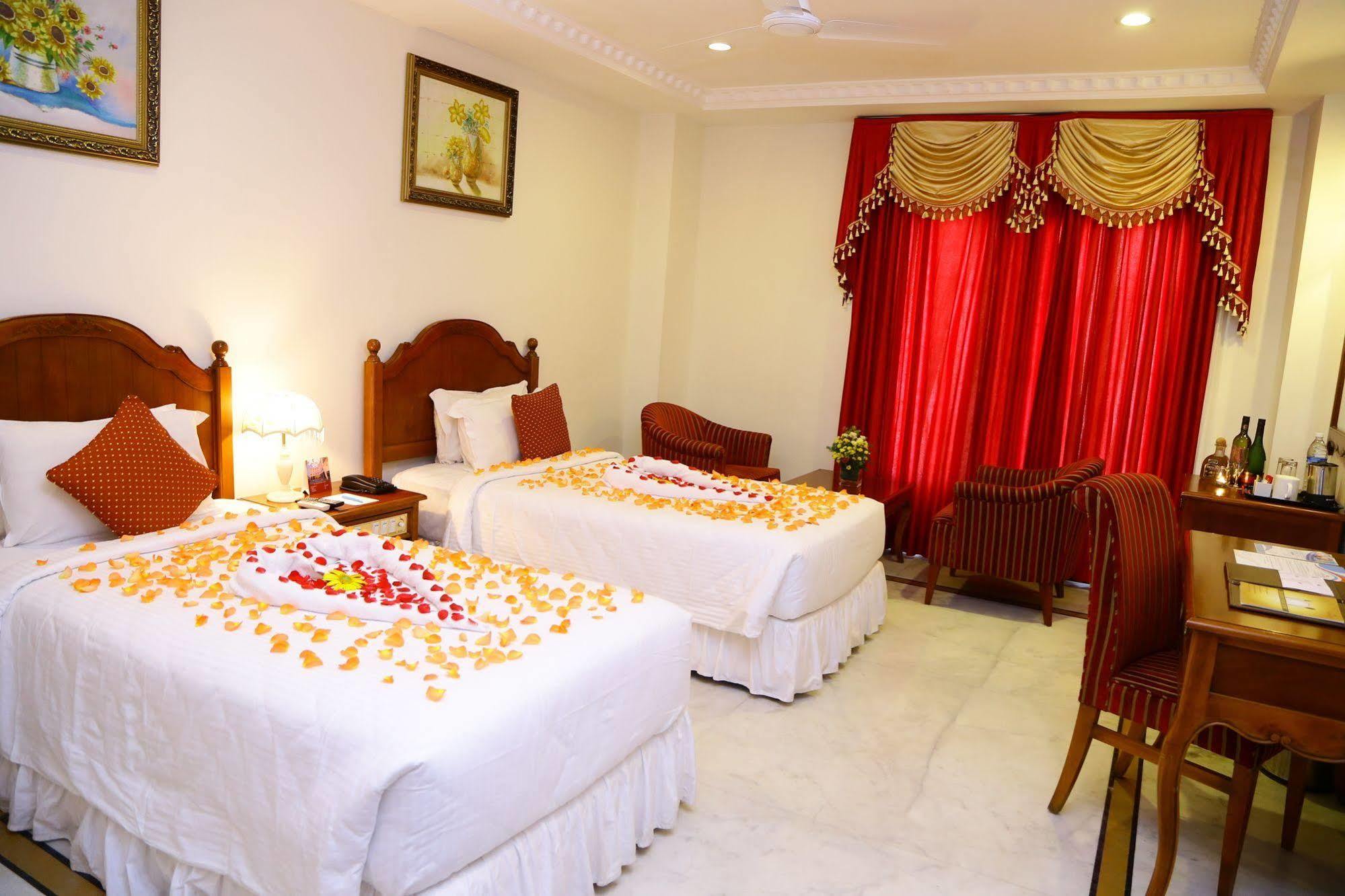 Hotel Le Royal Park Pondicherry Bagian luar foto