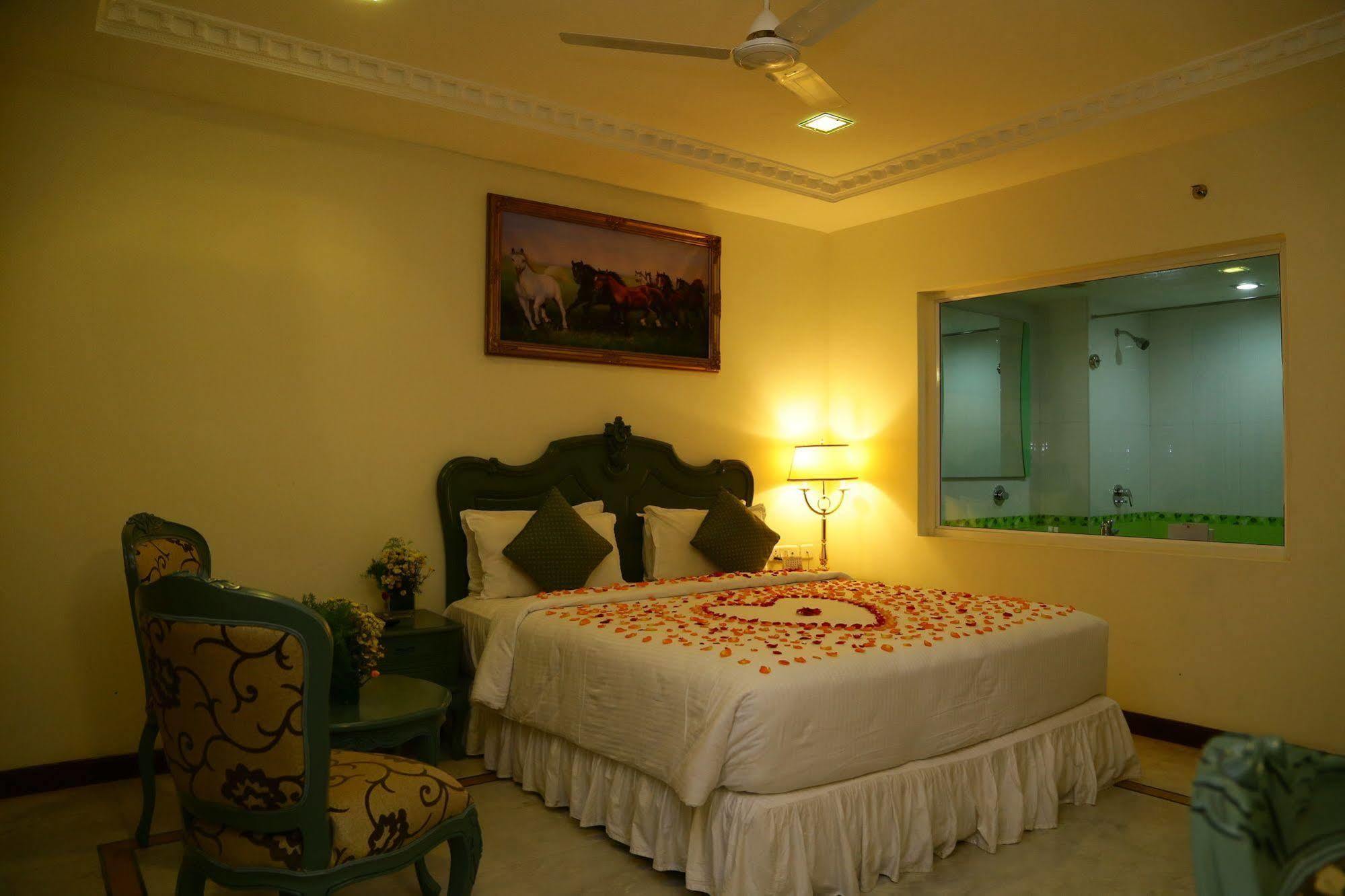 Hotel Le Royal Park Pondicherry Bagian luar foto